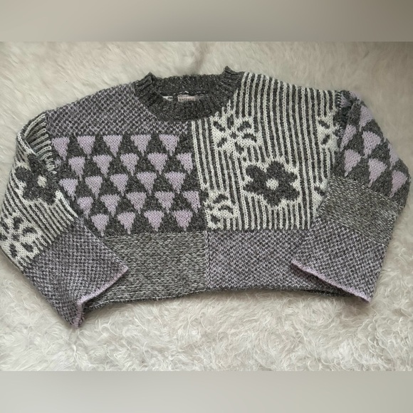 Sincerly Jules Sweaters - Sincerely Jules Gray, Lavender and White Geometric Cropped Sweater